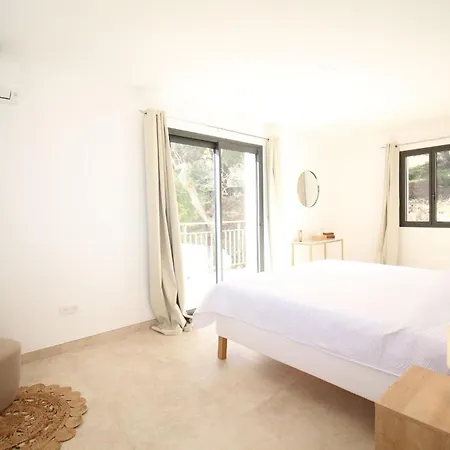 Familiale Avec Piscine,15 Min Des Plages Villa