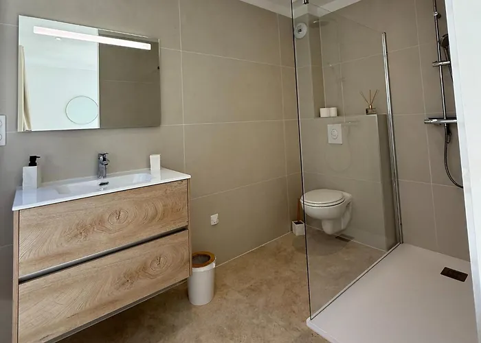 Familiale Avec Piscine,15 Min Des Plages Villa